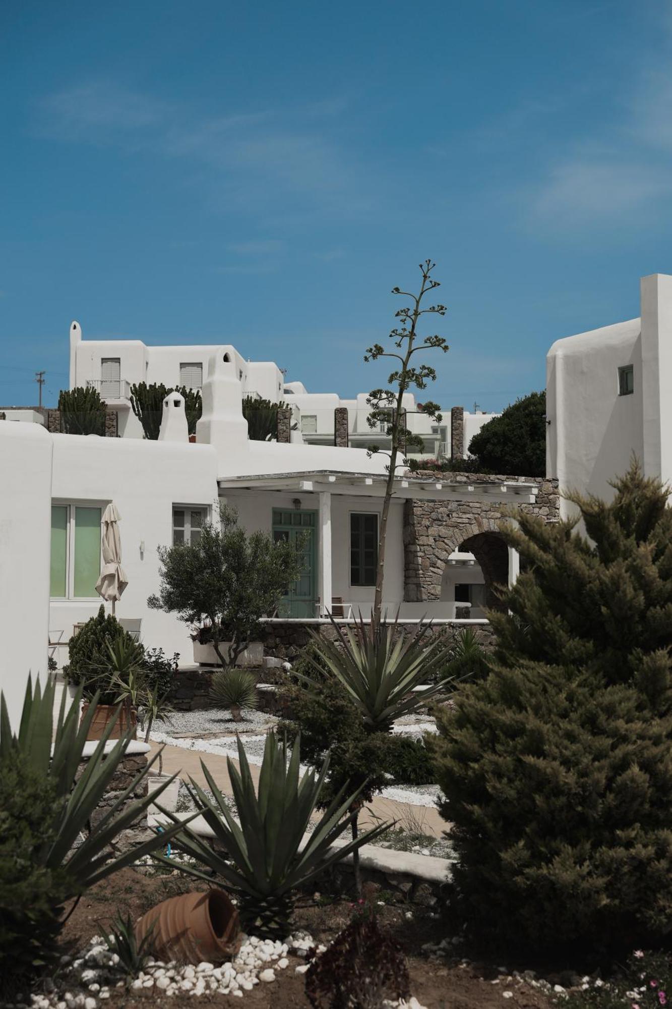 Mykonos Pantheon Aparthotel 4*